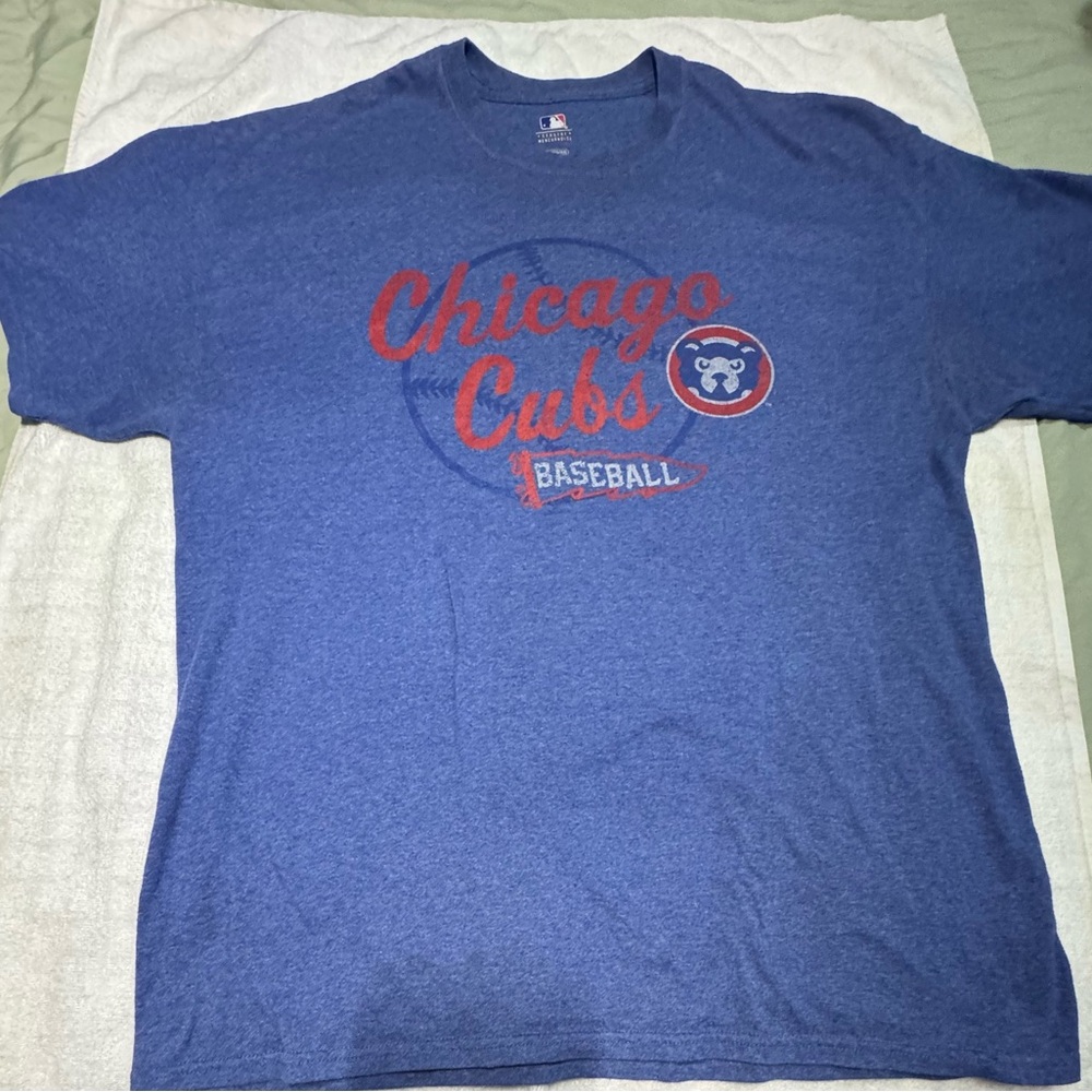 Gently worn Chicago Cubs Blue Short Sleeve Tee  Cotton Crew-Neck